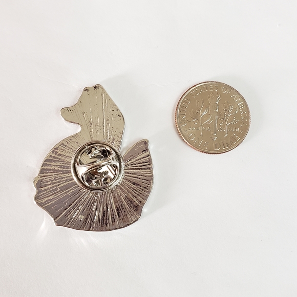 🎃 {10/$25} (FLAWED) fox in the woods enamel pin - Picture 8 of 8